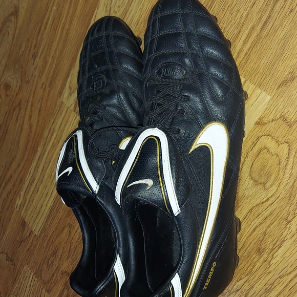 Cleats - Picture 3 of 4